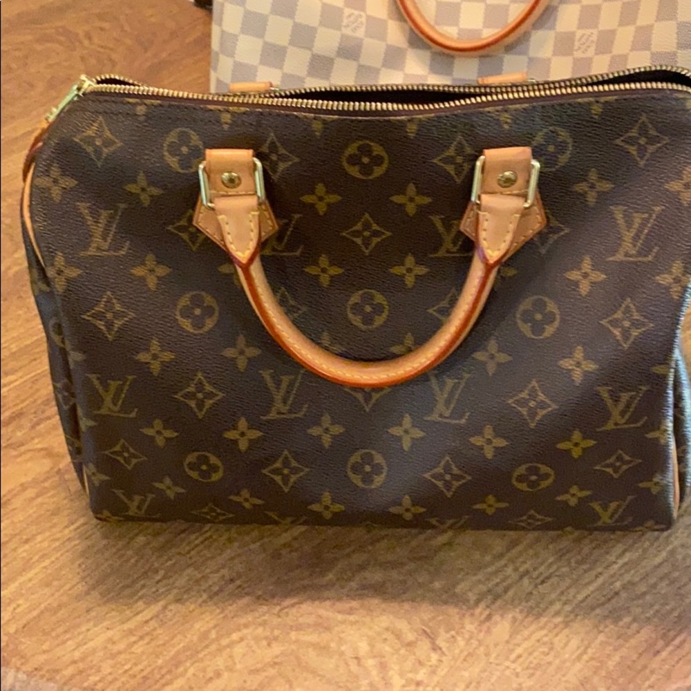 Louis Vuitton speedy 30